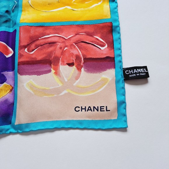 NEW Chanel CC Logo 100% Silk Multicolor Scarf 26" x 26" - Picture 3 of 11